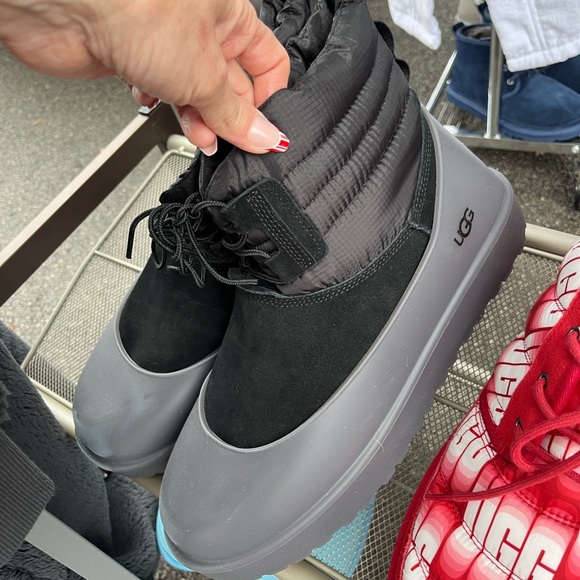 UGG Classic Mini Lace-Up Weather Boot - Picture 5 of 5